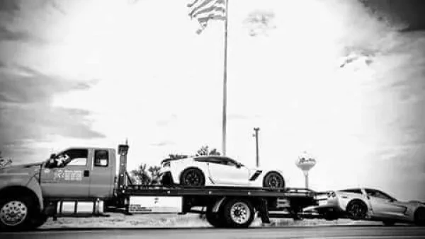 JR's Wrecker Service - photo 2