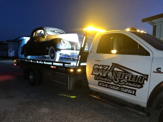 Day and Night Wrecker Service