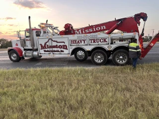 Mission Wrecker Service – Car Towing & Heavy Duty Recovery