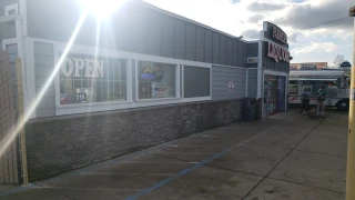 Joes Liquor Recycling center