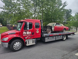 Pee Wee's Wrecker Service