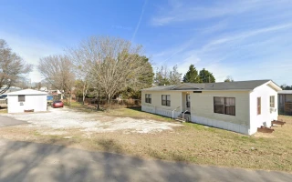 Thompson's Muffler Shop and Garage