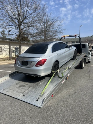 Navy Towing and Recovery