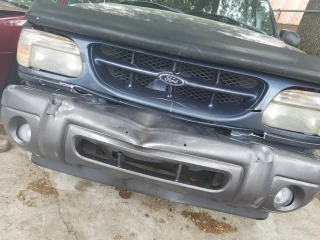 Max's Paint & Body Shop