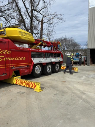 Elite Service Recovery & Towing