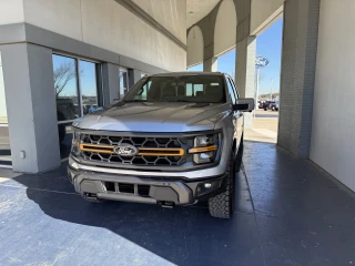 Clay Cooley Ford of Arlington