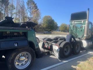 Lackley's Auto & heavy duty towing service