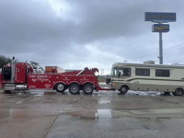 CRB Towing - Heavy Duty Wrecker & Semi Truck Towing - photo 3