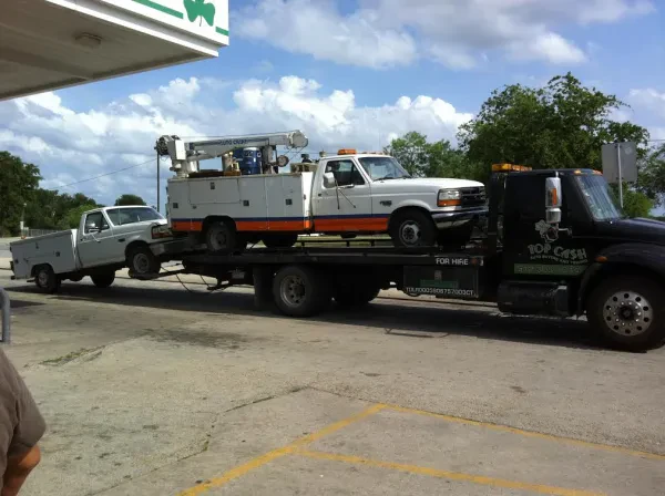 Top Cash Auto Buyers & Towing Service - photo 2