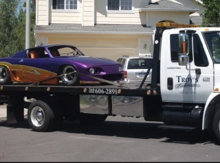 Troy’s Towing