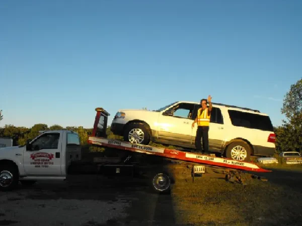 Leonard's Auto Repair & 24HR Wrecker Service - photo 2