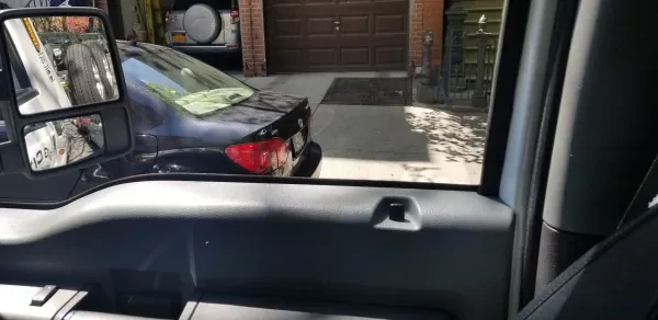 Blocked Driveway Towing - photo 2