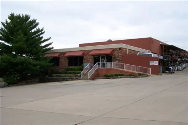 Johannes Auto Sales Inc - photo 2