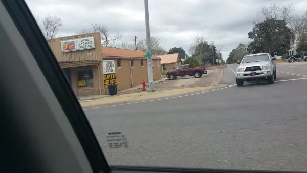 Davis Auto Parts - photo 2