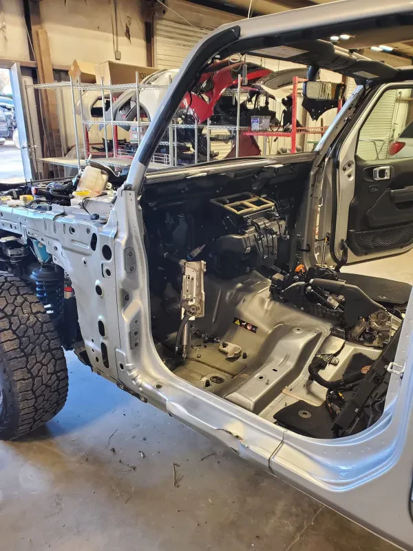 Roper's Collision Center & Wrecker Service - photo 3