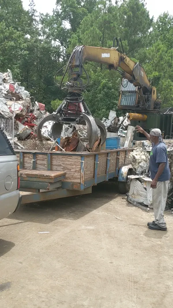 R & D Metal Recycling - photo 3