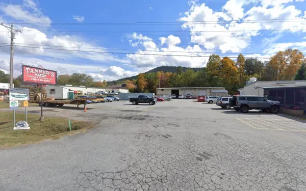 Tanner's 24 Hour Towing & Recovery - photo 3