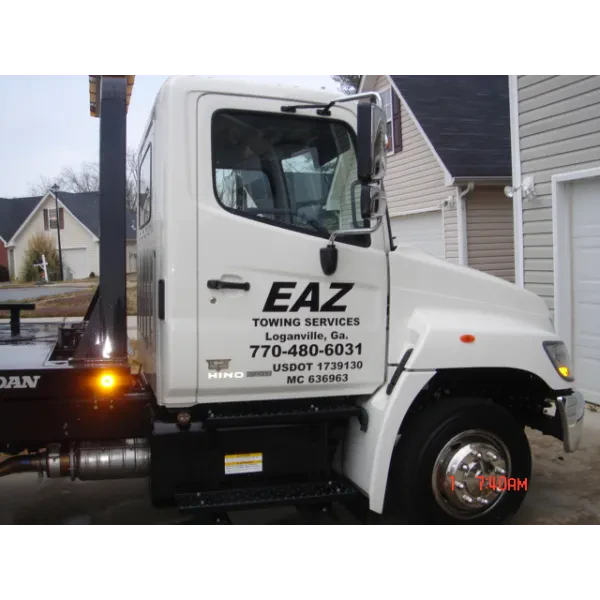 EAZ Towing Services - photo 2