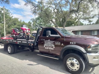Deanna's Towing LLC