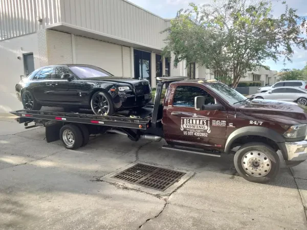 Deanna's Towing LLC - photo 2