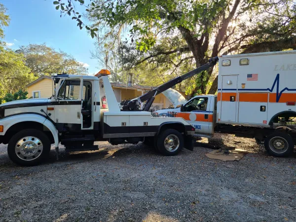 F&M Towing LLC - photo 4