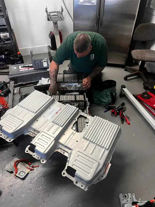 Battery Repair Experts - photo 3
