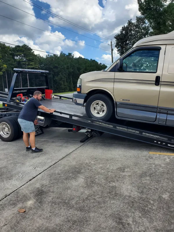 A & P Wrecker Service - photo 2
