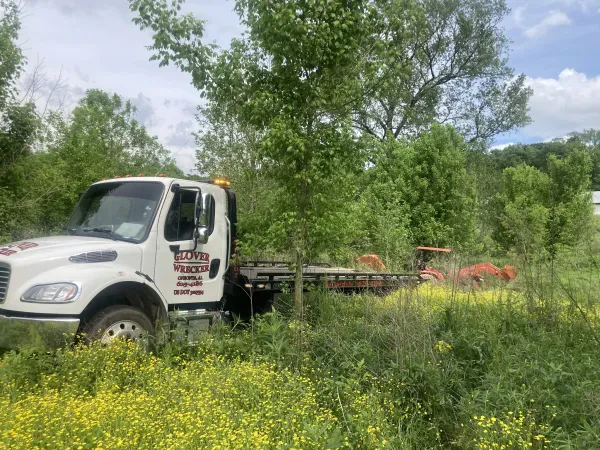 Glover Wrecker Service - photo 2
