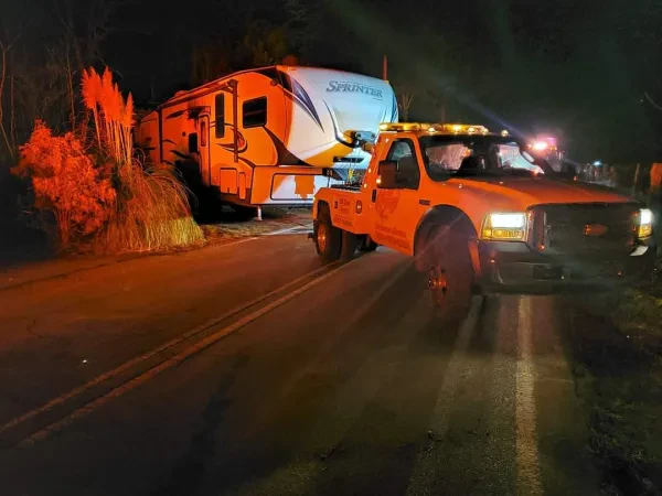 Car Crafters Towing - photo 4
