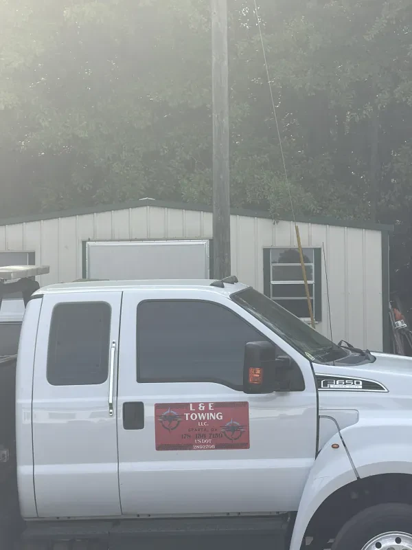 L & E Towing LLC - photo 2