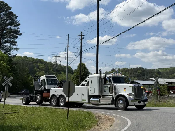 Bradburn’s Towing - photo 4