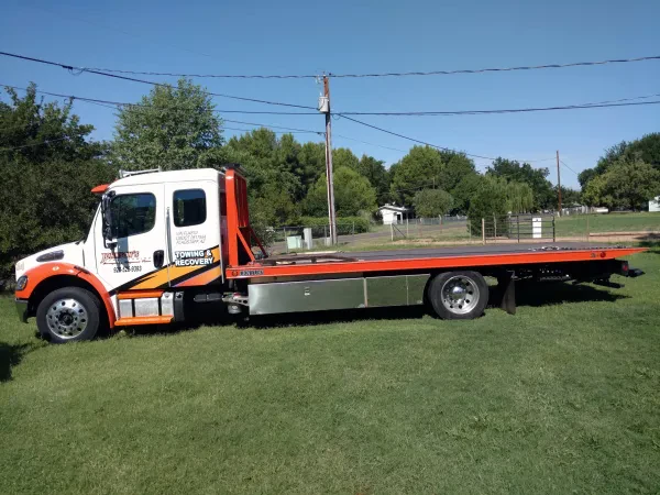 Johnson's Heavy Towing - photo 2