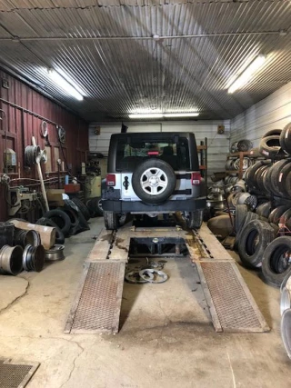 Quam's Auto Service & Salvage
