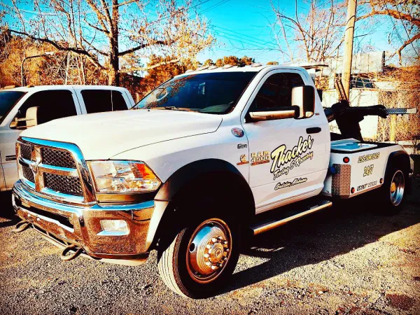 Thacker Towing & Recovery - photo 4