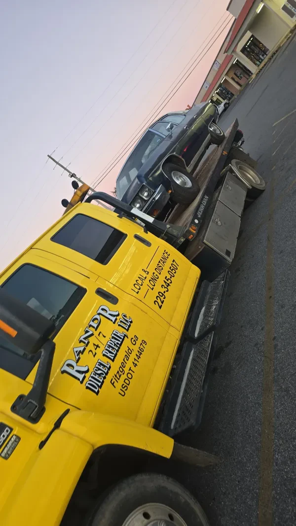 R and R Diesel Repair and Towing of Ashburn - photo 3
