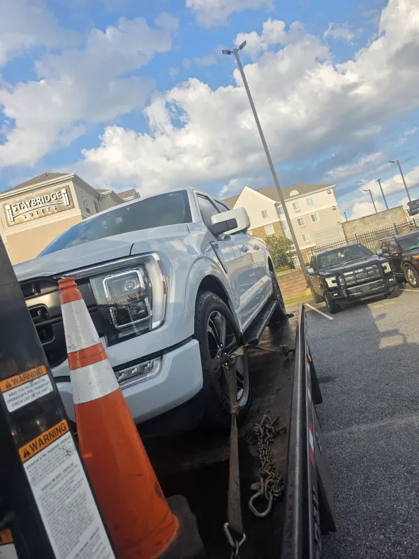 R AND G Towing Services - photo 3