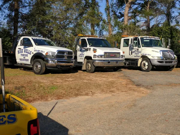 Mike Wells Towing - photo 2
