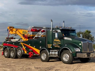 Parker Towing HEAVY DUTY TOW TRUCK QUARTZSITE AZ