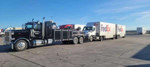 Parker Towing HEAVY DUTY TOW TRUCK QUARTZSITE AZ - photo 4