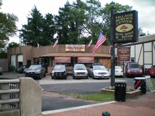 VILLAGE SERVICE CENTER & AUTO BODY