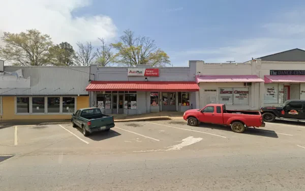 Seegar Auto Parts - photo 3