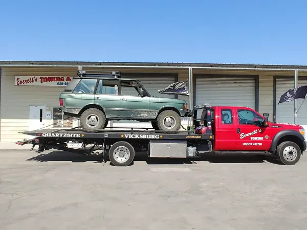 Everett's Towing & Repair - photo 2