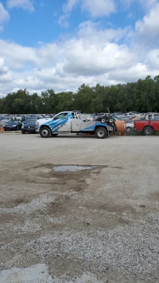 Happy's Import Auto Salvage JunkYard in Indianapolis (IN) - photo 2
