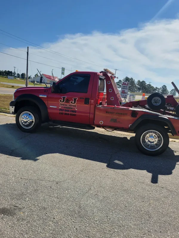 J & J TOWING SERVICES - photo 3