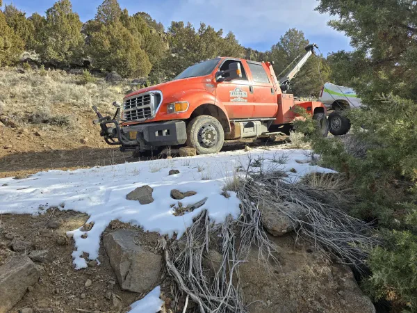 TIMBERLINE MOBILE REPAIR & TOWING - photo 2