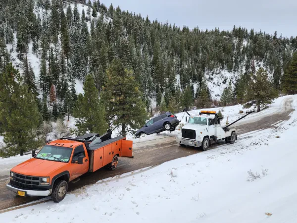 TIMBERLINE MOBILE REPAIR & TOWING - photo 3