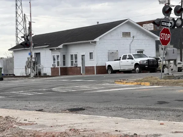 Varnadore's Auto Parts - photo 2