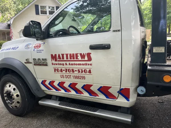 Matthews Towing & Automotive - photo 4