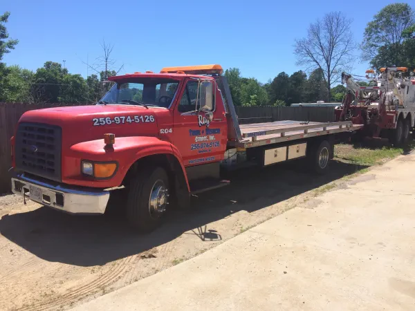 Ray's Trk & Wrecker Svc Inc - photo 3