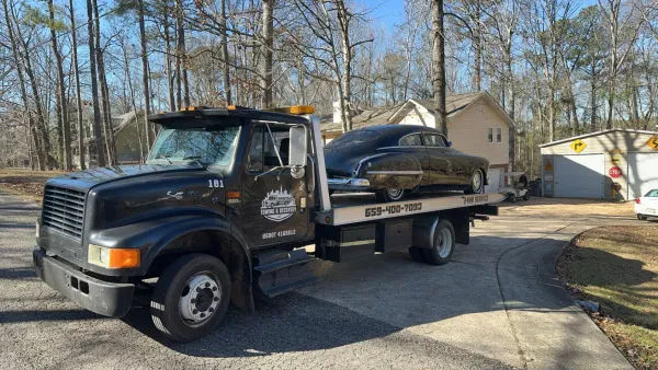 Hometown Towing & Recovery LLC - photo 2